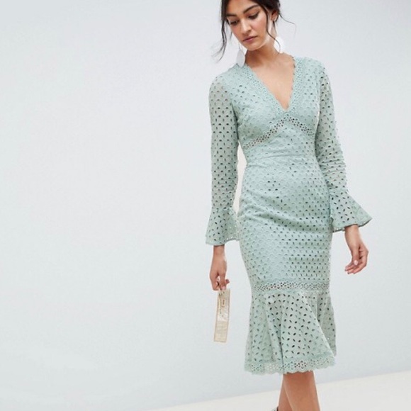 flute sleeve midi dress